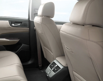 2020 Clarity Plug-in Hybrid interior